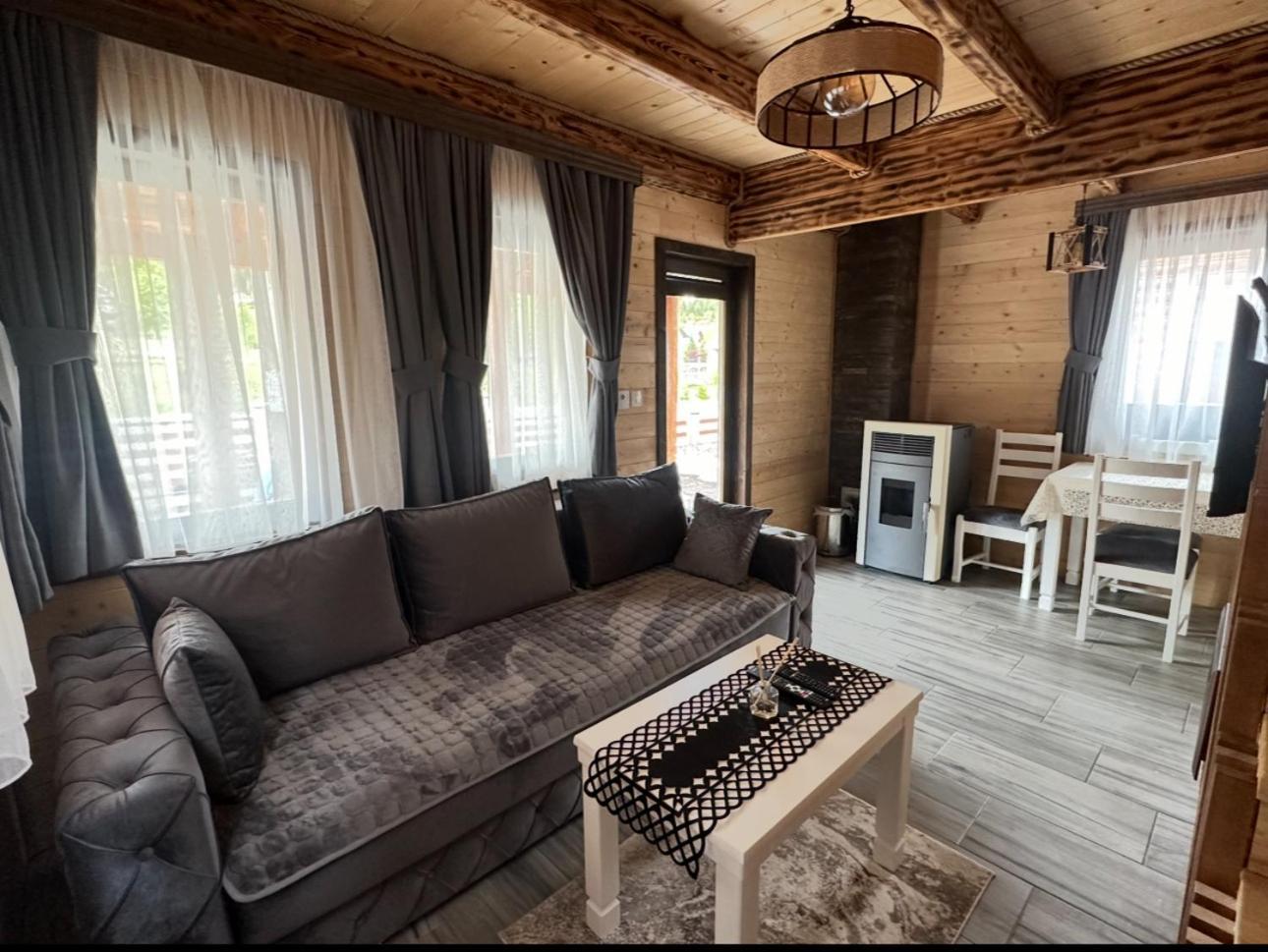 Zagrad Homes In Zabljak Екстериор снимка