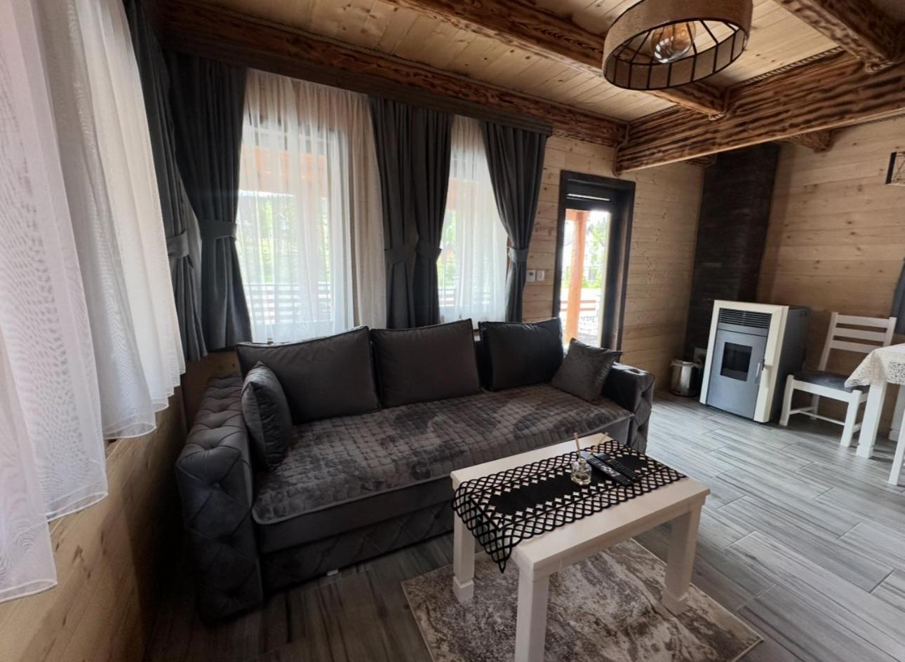 Zagrad Homes In Zabljak Екстериор снимка